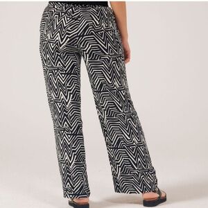 JM Collection black and white flowy wide leg pull on pants size large NEW